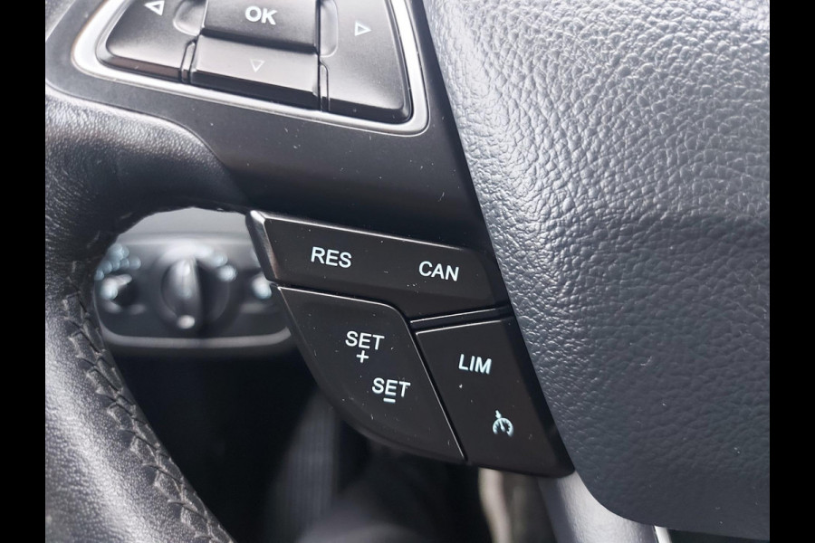 Ford Kuga 1.5 EcoBoost Titanium ,airco,cruise,parkeersensoren,navigatie/camera,afneembaretrekhaak,