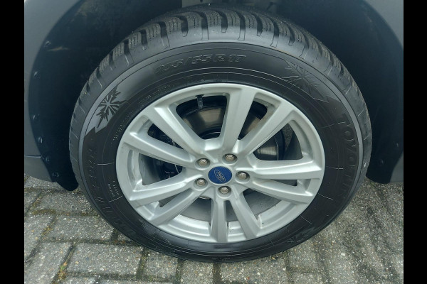 Ford Kuga 1.5 EcoBoost Titanium ,airco,cruise,parkeersensoren,navigatie/camera,afneembaretrekhaak,