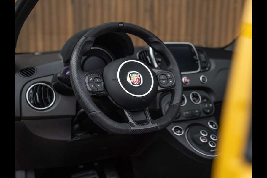 Abarth 595 C Competizione | Automaat | Sabelt stoelen | Carbon stuur | 18 inch | Xenon