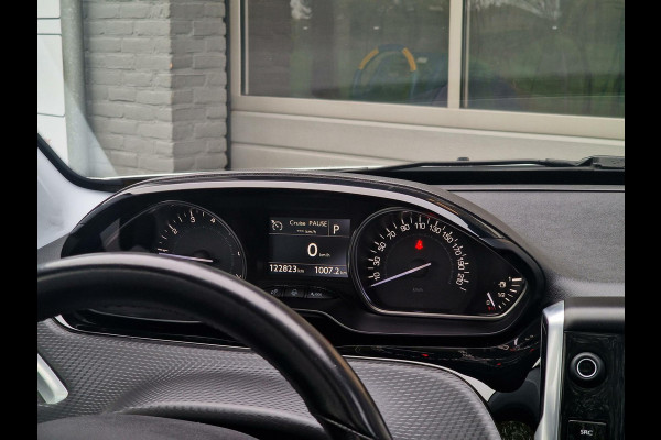 Peugeot 2008 1.2 PureTech Allure|automaat|Pano|Trekhaak|Parelmoer|Cruise|Carplay|