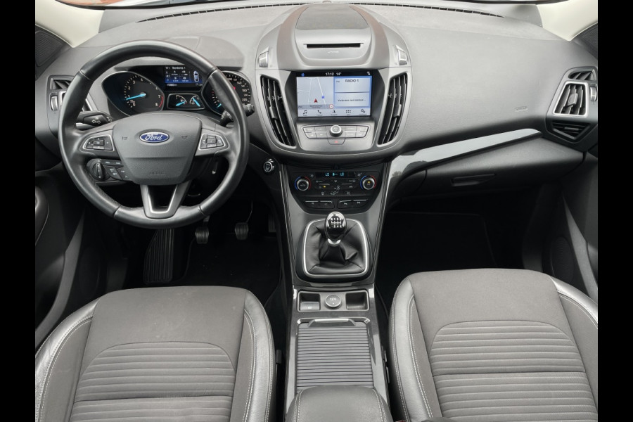 Ford Kuga 1.5 EcoB. Titanium TREKHAAK/PANO/CAMERA/ELEKTR.ACHTERKLEP/XENON
