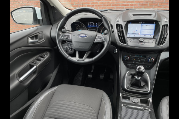 Ford Kuga 1.5 EcoB. Titanium TREKHAAK/PANO/CAMERA/ELEKTR.ACHTERKLEP/XENON