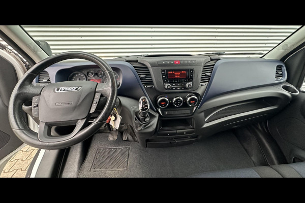 Iveco Daily 35C18 3.0 180pk Bakwagen met laadklep Automaat