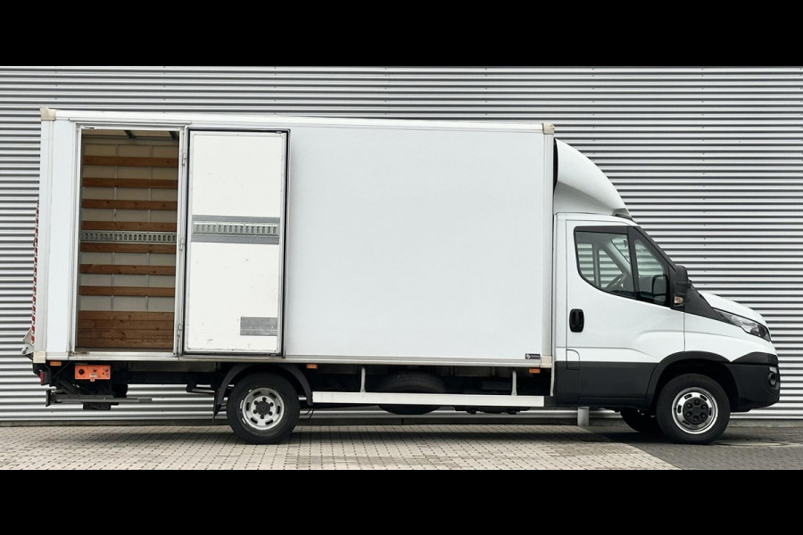Iveco Daily 35C18 3.0 180pk Bakwagen met laadklep Automaat
