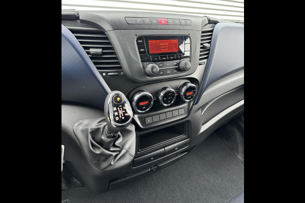 Iveco Daily 35C18 3.0 180pk Bakwagen met laadklep Automaat