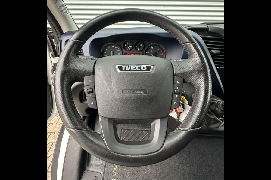 Iveco Daily 35C18 3.0 180pk Bakwagen met laadklep Automaat