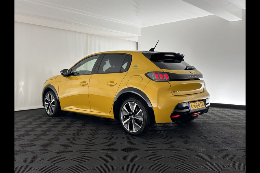 Peugeot e-208 EV GT Pack 50 kWh [ 3-Fase ] (INCL-BTW) *FULL-LED | DIGI-COCKPIT | BLIS | CAMERA | 1/2-LEATHER | HEATED-SEATS | NAVI-FULLMAP | LANE-ASSIST | KEYLESS | DAB | SPORT-SEATS | 17"ALU*
