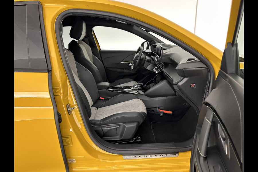 Peugeot e-208 EV GT Pack 50 kWh [ 3-Fase ] (INCL-BTW) *FULL-LED | DIGI-COCKPIT | BLIS | CAMERA | 1/2-LEATHER | HEATED-SEATS | NAVI-FULLMAP | LANE-ASSIST | KEYLESS | DAB | SPORT-SEATS | 17"ALU*
