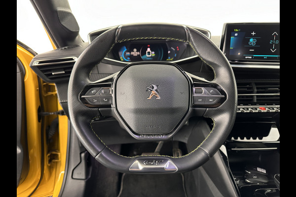 Peugeot e-208 EV GT Pack 50 kWh [ 3-Fase ] (INCL-BTW) *FULL-LED | DIGI-COCKPIT | BLIS | CAMERA | 1/2-LEATHER | HEATED-SEATS | NAVI-FULLMAP | LANE-ASSIST | KEYLESS | DAB | SPORT-SEATS | 17"ALU*