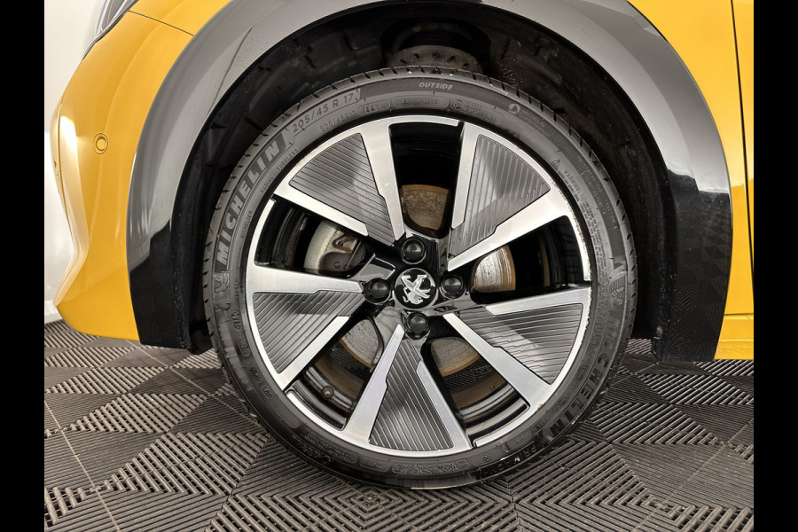 Peugeot e-208 EV GT Pack 50 kWh [ 3-Fase ] (INCL-BTW) *FULL-LED | DIGI-COCKPIT | BLIS | CAMERA | 1/2-LEATHER | HEATED-SEATS | NAVI-FULLMAP | LANE-ASSIST | KEYLESS | DAB | SPORT-SEATS | 17"ALU*