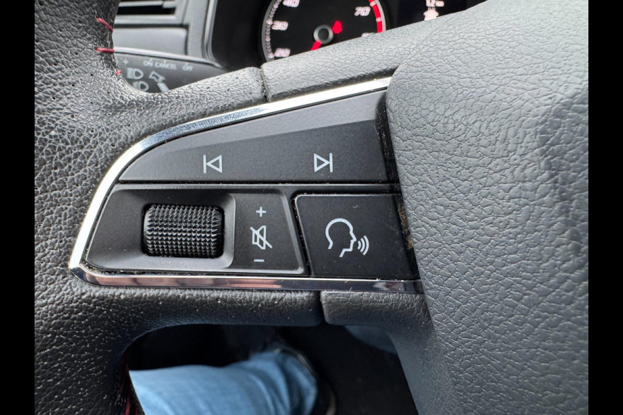Seat Ibiza 1.0 TSI FR CARPLAY CLIMAAT CONTROL 17"LM VELGEN CAMERA PDC NL AUTO