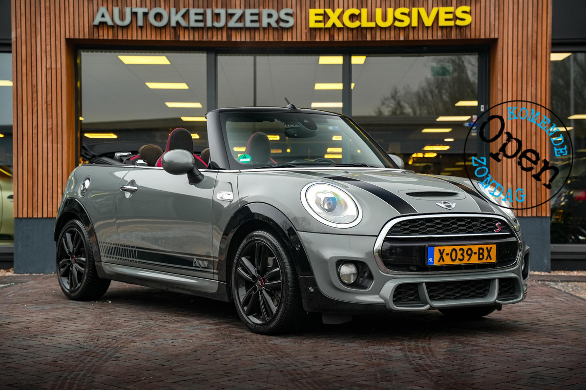 MINI Cabrio 2.0 Cooper S Chili JCW Xenon Leer Alcantara Navigatie Cruise PDC Stoelverw. MINI Cabrio 2.0 Cooper S Chili JCW Xenon Leer Alcantara Navigatie Cruise PDC Stoelverw.