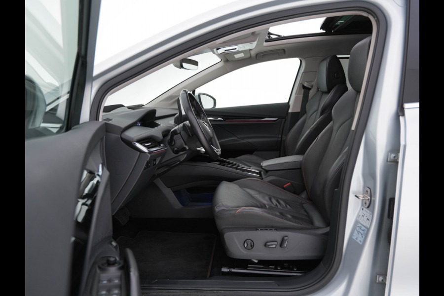 Škoda ENYAQ iV 80 [ 3-Fase ] (INCL-BTW) *PANO | FULL-LEATHER | ADAPT.CRUISE | HEAD-UP | MEMORY-PACK | FULL-LED | DIGI-COCKPIT | BLIND-SPOT | NAVI-FULLMAP | KEYLESS | CAMERA | SPORT-SEATS | KEYLESS | AMBIENT-LIGHT