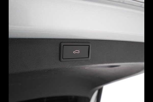 Škoda ENYAQ iV 80 [ 3-Fase ] (INCL-BTW) *PANO | FULL-LEATHER | ADAPT.CRUISE | HEAD-UP | MEMORY-PACK | FULL-LED | DIGI-COCKPIT | BLIND-SPOT | NAVI-FULLMAP | KEYLESS | CAMERA | SPORT-SEATS | KEYLESS | AMBIENT-LIGHT