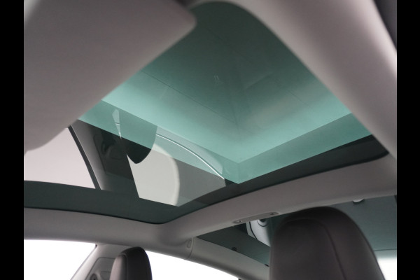 Tesla Model 3 Long Range AWD 75kWh 463PK FSD-Full Self Driving Meegeleverd Pakket Premium Audio 4wd AutoPilot Panoramadak Camera's Leer Adapti Stoel en achterbank verwarming Electr.Stoelen+Memory+Easy-Entry WiFi 1e Eigenaar Org. Nederlandse Auto Garantie op Accu/Motor tot 16-12-2027/192.000km