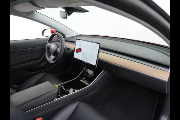 Tesla Model 3 Long Range AWD 75kWh 463PK FSD-Full Self Driving Meegeleverd Pakket Premium Audio 4wd AutoPilot Panoramadak Camera's Leer Adapti Stoel en achterbank verwarming Electr.Stoelen+Memory+Easy-Entry WiFi 1e Eigenaar Org. Nederlandse Auto Garantie op Accu/Motor tot 16-12-2027/192.000km