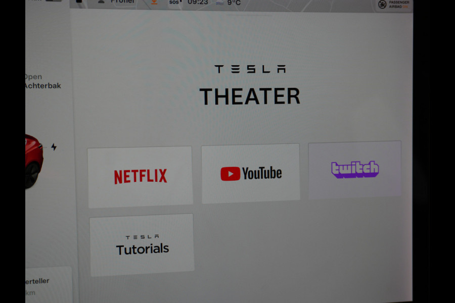Tesla Model 3 Long Range AWD 75kWh 463PK FSD-Full Self Driving Meegeleverd Pakket Premium Audio 4wd AutoPilot Panoramadak Camera's Leer Adapti Stoel en achterbank verwarming Electr.Stoelen+Memory+Easy-Entry WiFi 1e Eigenaar Org. Nederlandse Auto Garantie op Accu/Motor tot 16-12-2027/192.000km
