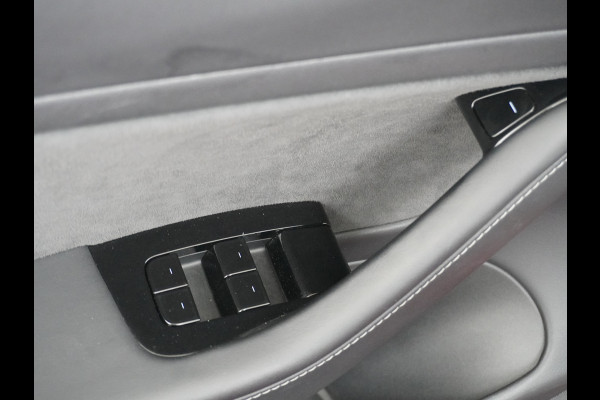 Tesla Model 3 Long Range AWD 75kWh 463PK FSD-Full Self Driving Meegeleverd Pakket Premium Audio 4wd AutoPilot Panoramadak Camera's Leer Adapti Stoel en achterbank verwarming Electr.Stoelen+Memory+Easy-Entry WiFi 1e Eigenaar Org. Nederlandse Auto Garantie op Accu/Motor tot 16-12-2027/192.000km