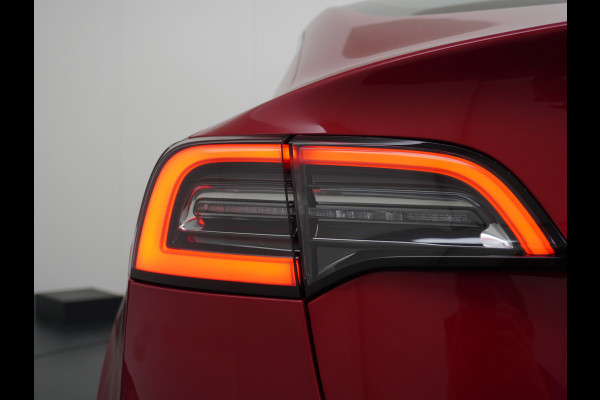 Tesla Model 3 Long Range AWD 75kWh 463PK FSD-Full Self Driving Meegeleverd Pakket Premium Audio 4wd AutoPilot Panoramadak Camera's Leer Adapti Stoel en achterbank verwarming Electr.Stoelen+Memory+Easy-Entry WiFi 1e Eigenaar Org. Nederlandse Auto Garantie op Accu/Motor tot 16-12-2027/192.000km