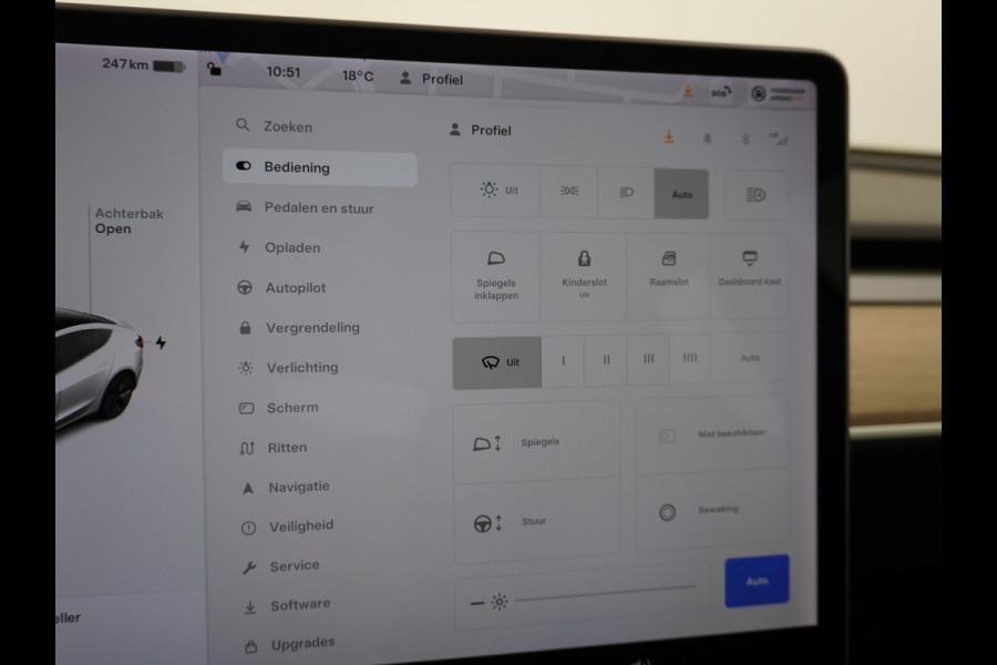 Tesla Model 3 RWD SR+ 60kWh 325PK FSD 3-Computer 18" AutoPilot Leder PanoDak Adaptive-Cruise Lmv Camera's Elektr.-Stuur+Stoelen+Spiegels+Geheu Navi LED Comfortstoelen ACC DAB Voorverwarmen interieur via App Keyless via Telefoonsleutel One-Pedal-Drive Origineel Nederlandse auto tot 11kw laden thuis! Garantie Accu tot 10-12-2027 max 160.000km 1.584kg licht!