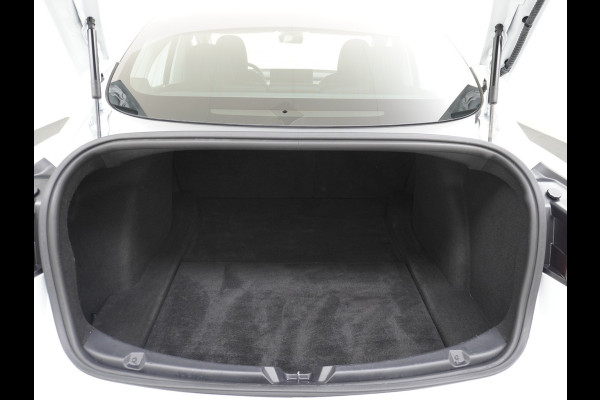 Tesla Model 3 RWD SR+ 60kWh 325PK FSD 3-Computer 18" AutoPilot Leder PanoDak Adaptive-Cruise Lmv Camera's Elektr.-Stuur+Stoelen+Spiegels+Geheu Navi LED Comfortstoelen ACC DAB Voorverwarmen interieur via App Keyless via Telefoonsleutel One-Pedal-Drive Origineel Nederlandse auto tot 11kw laden thuis! Garantie Accu tot 10-12-2027 max 160.000km 1.584kg licht!