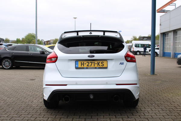Ford Focus 2.3 RS | Dealeronderhouden | Winterpack | Comforstoelen | Launch Control |