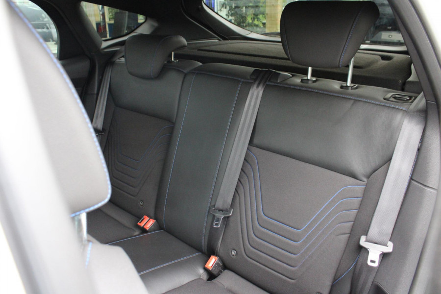Ford Focus 2.3 RS | Dealeronderhouden | Winterpack | Comforstoelen | Launch Control |