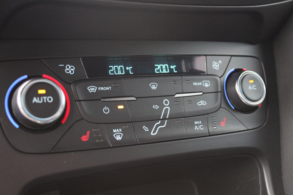 Ford Focus 2.3 RS | Dealeronderhouden | Winterpack | Comforstoelen | Launch Control |