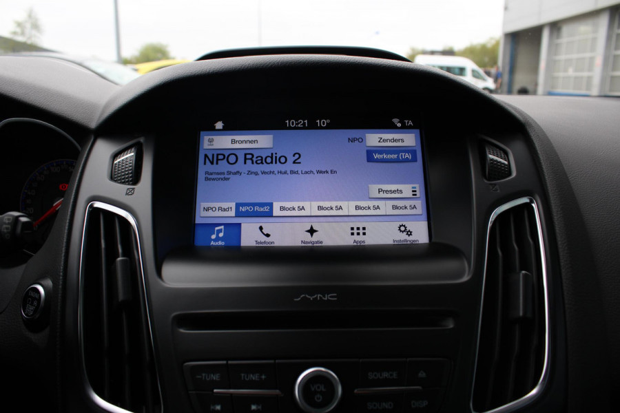 Ford Focus 2.3 RS | Dealeronderhouden | Winterpack | Comforstoelen | Launch Control |