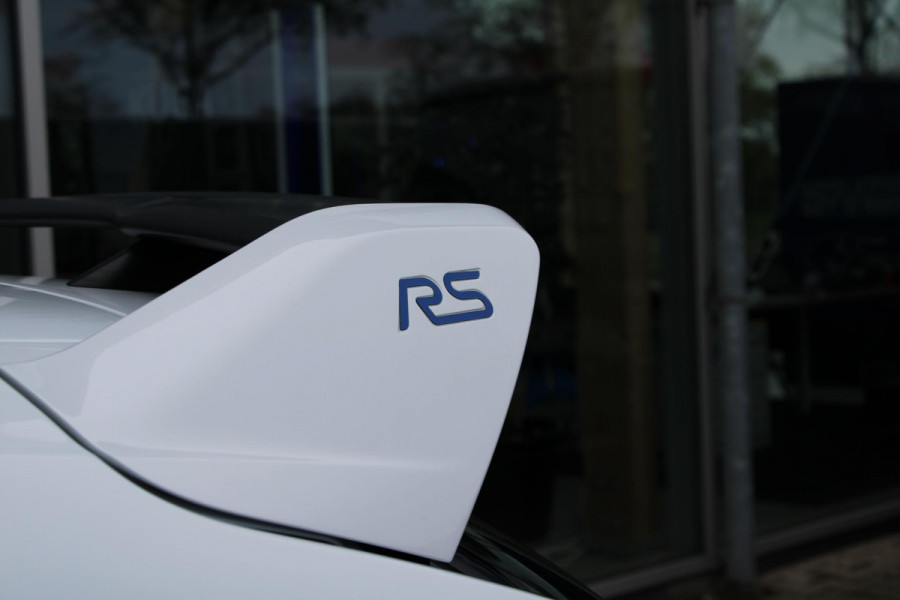 Ford Focus 2.3 RS | Dealeronderhouden | Winterpack | Comforstoelen | Launch Control |