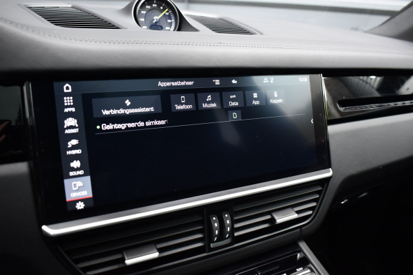 Porsche Cayenne Coupé 3.0 E-Hybrid 462pk | Panoramadak | Sport Chrono | Achterasbesturing | Trekhaak | 21'' Velgen | Leder Dashbord | Orig. NL |