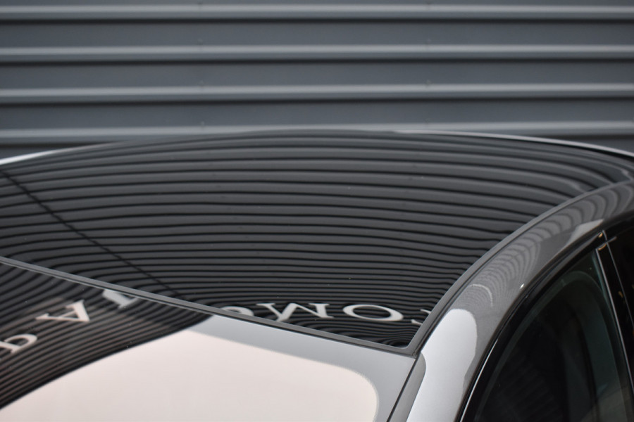 Porsche Cayenne Coupé 3.0 E-Hybrid 462pk | Panoramadak | Sport Chrono | Achterasbesturing | Trekhaak | 21'' Velgen | Leder Dashbord | Orig. NL |