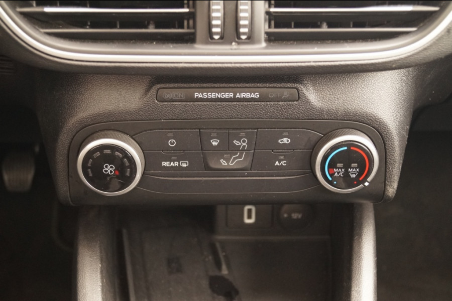 Ford Focus Wagon 1.5d EcoBlue Trend Edition Business -PANO-