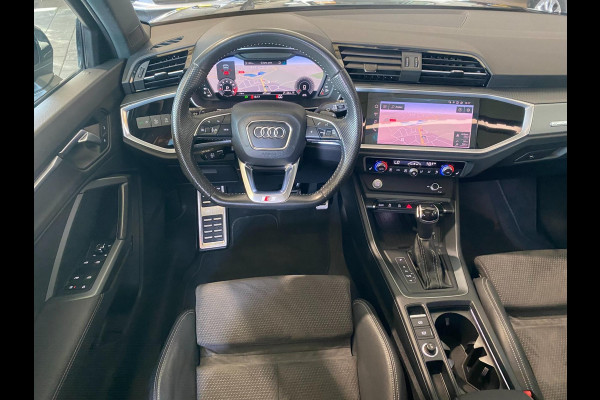 Audi Q3 40 TFSI quattro S Line edition S line Black optic Pano Electr-Trekhaak ACC Keyless go pakket Carplay Draadloos