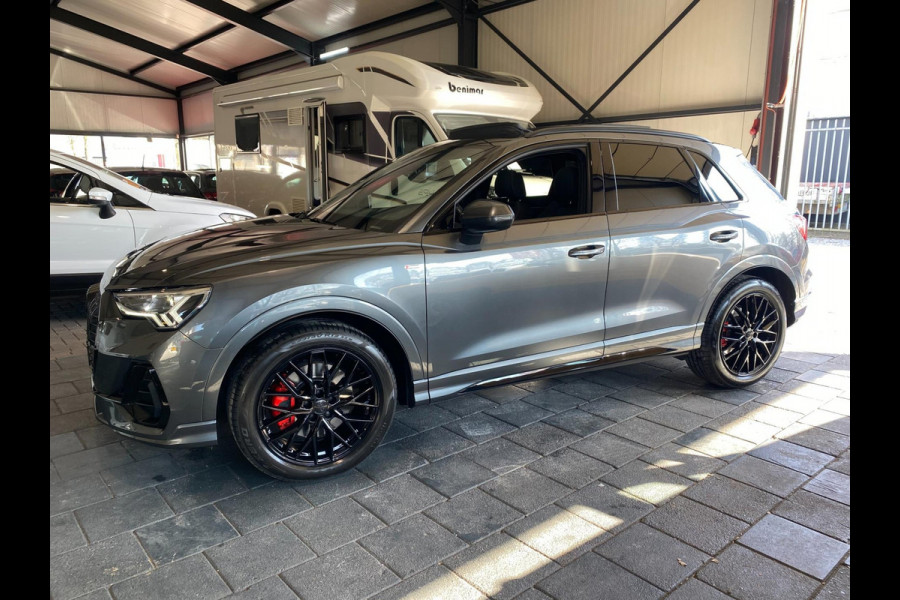 Audi Q3 40 TFSI quattro S Line edition S line Black optic Pano Electr-Trekhaak ACC Keyless go pakket Carplay Draadloos