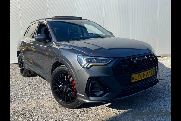 Audi Q3 40 TFSI quattro S Line edition S line Black optic Pano Electr-Trekhaak ACC Keyless go pakket Carplay Draadloos