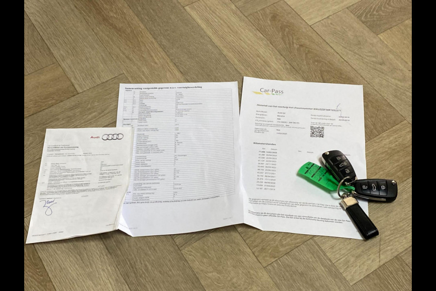 Audi Q3 40 TFSI quattro S Line edition S line Black optic Pano Electr-Trekhaak ACC Keyless go pakket Carplay Draadloos