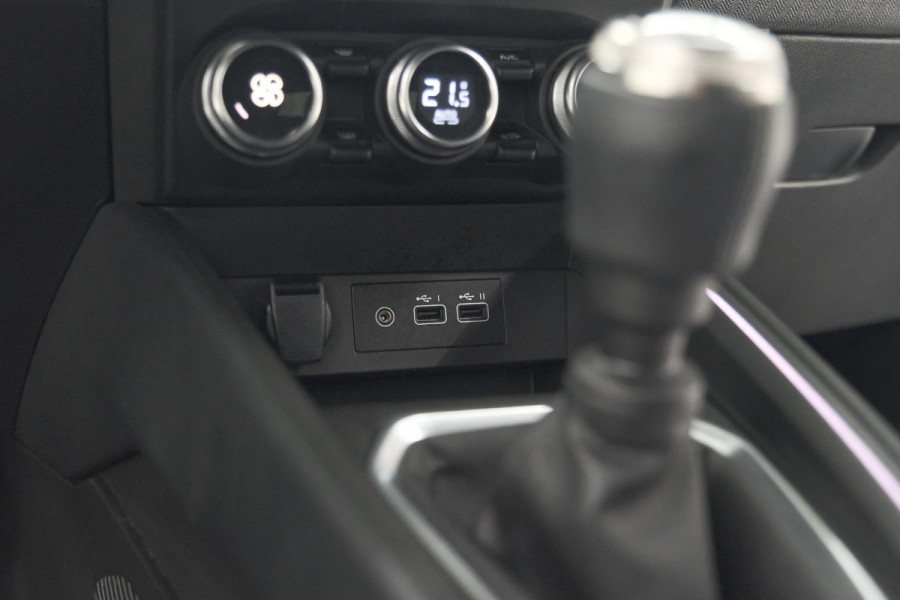 Renault Clio TCe 90 GPF Techno | 360 Camera | Dodehoekdetectie | Adaptieve Cruise Control