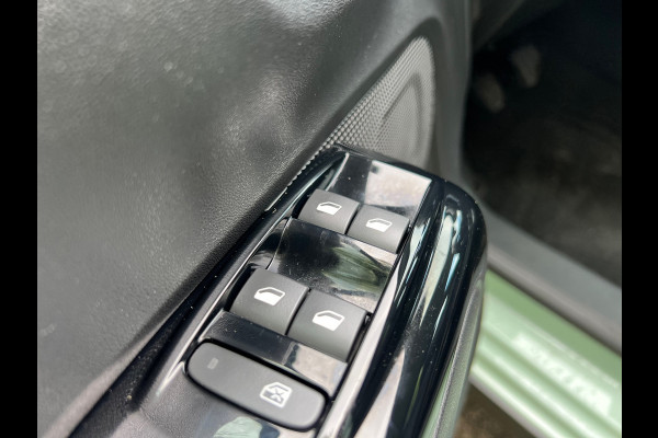Citroën C3 1.2 PureTech Shine | Cruise + Clima + Carplay