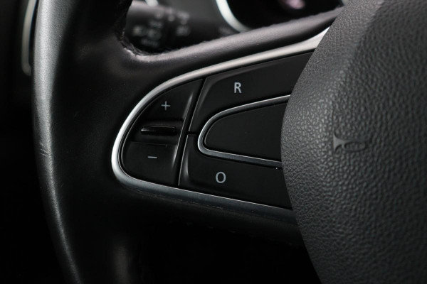 Renault Mégane 1.3 TCe Bose | Trekhaak | Camera | Navigatie | Keyless | Massage | Carplay | Dodehoek detectie | Climate control | Cruise control