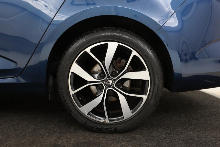 Renault Mégane 1.3 TCe Bose | Trekhaak | Camera | Navigatie | Keyless | Massage | Carplay | Dodehoek detectie | Climate control | Cruise control