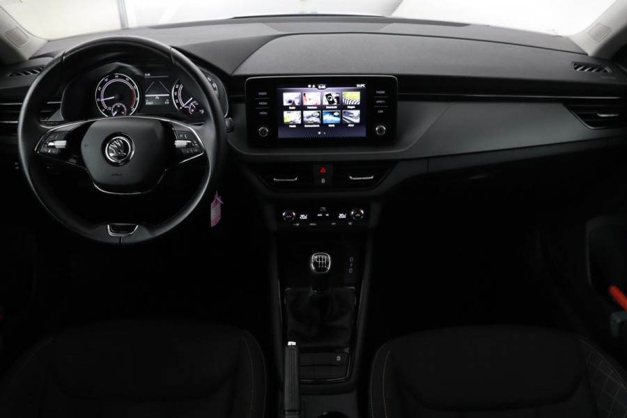 Škoda SCALA 1.0 TSI Ambition | Carplay | Full LED | Climate control | Parkeerhulp | DAB | Cruise control | Dakspoiler