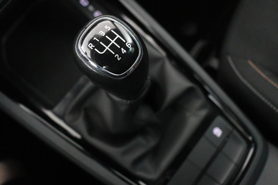 Škoda SCALA 1.0 TSI Ambition | Carplay | Full LED | Climate control | Parkeerhulp | DAB | Cruise control | Dakspoiler