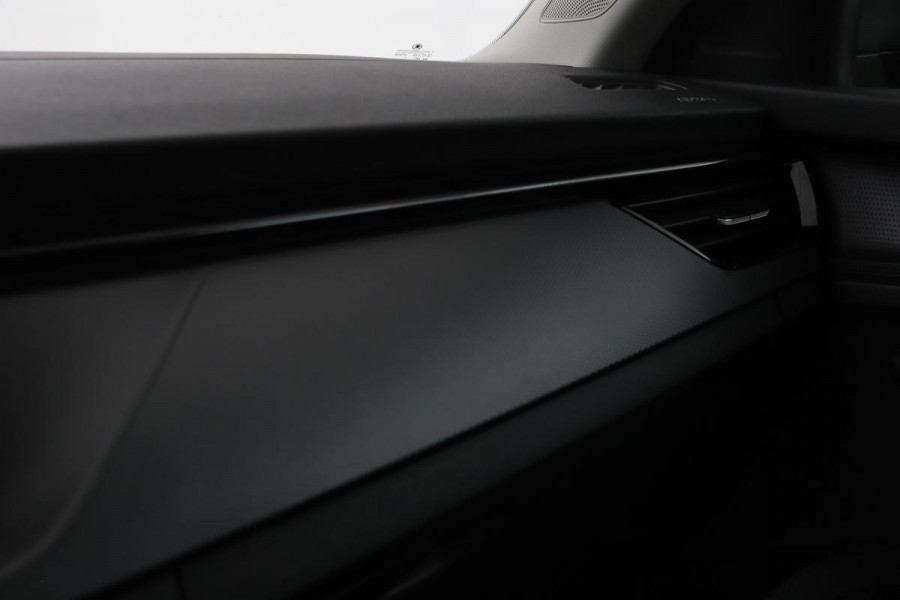 Škoda SCALA 1.0 TSI Ambition | Carplay | Full LED | Climate control | Parkeerhulp | DAB | Cruise control | Dakspoiler