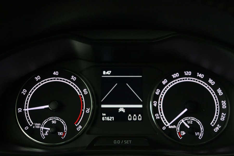 Škoda SCALA 1.0 TSI Ambition | Carplay | Full LED | Climate control | Parkeerhulp | DAB | Cruise control | Dakspoiler