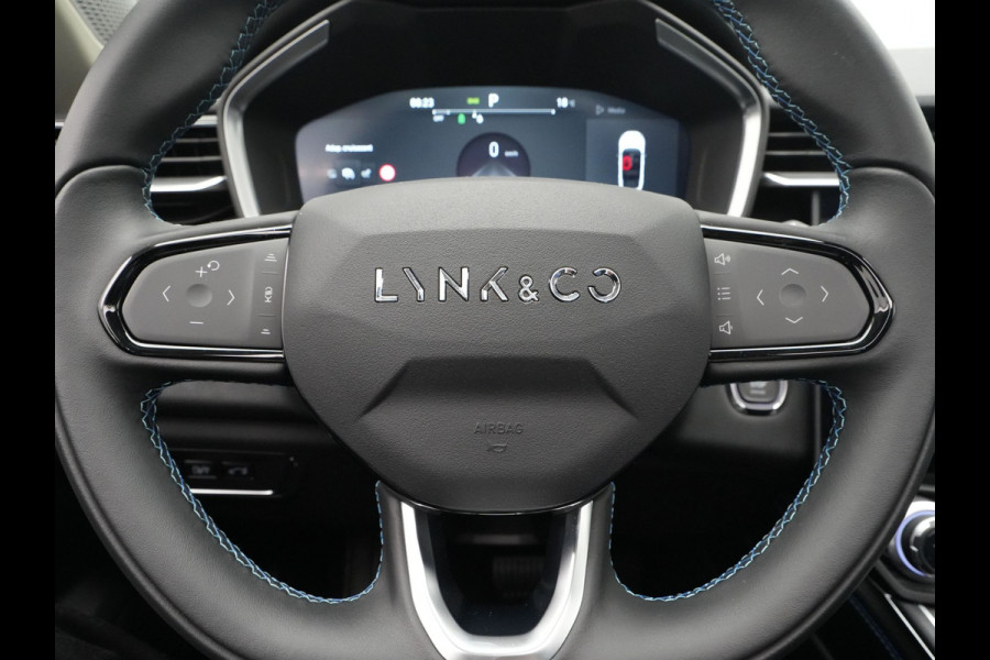 Lynk & Co 01 1.5 Hybride Panorama Camera Stoelverwarming Side Assist Keyless 279