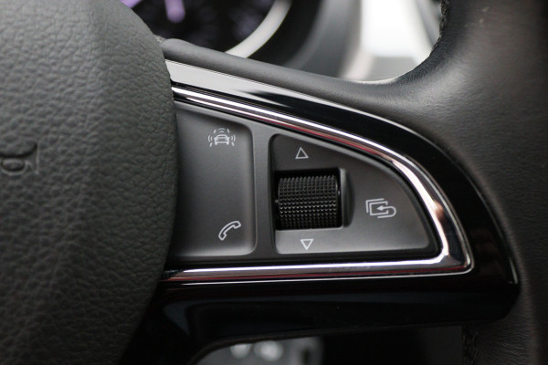 Škoda Rapid Spaceback 1.2 TSI DSG Greentech Drive Navigatie, Airco, Cruise, Bluetooth, PDC, Trekhaak