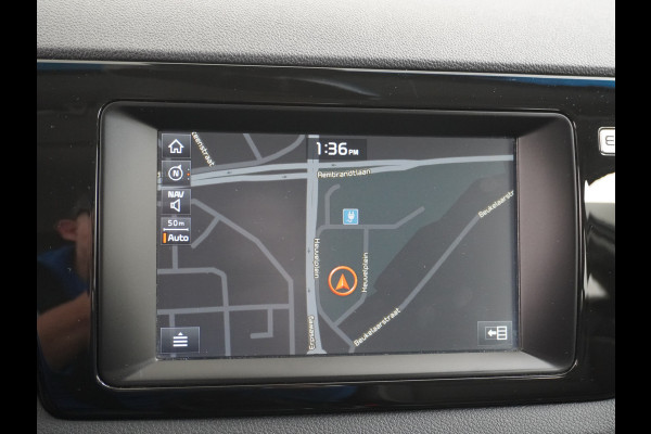 Kia e-Niro 64kWh 204PK Apple Carplay Android Auto Navi Ecc 1/2 Leder Camera Adaptieve Cruise Control Pdc Stoel Verwarming Keyless Led Stuur Verwarming Dodehoek assistent Regen-Lichtsensor Bluetooth Lmv 17" Krachtige en zuinige aandrijflijn met grote accu! €45.000 Nieuwprijs
