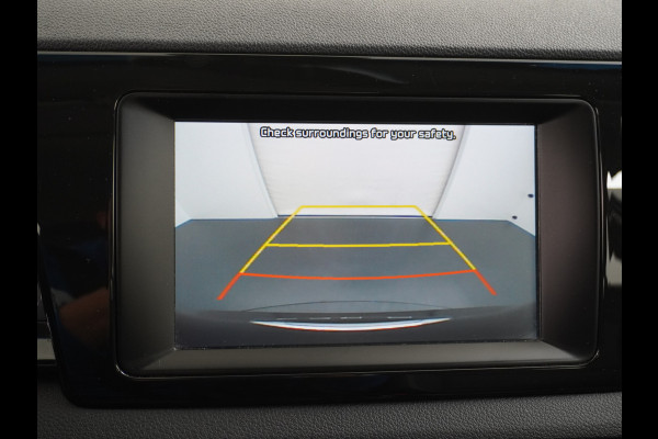Kia e-Niro 64kWh 204PK Apple Carplay Android Auto Navi Ecc 1/2 Leder Camera Adaptieve Cruise Control Pdc Stoel Verwarming Keyless Led Stuur Verwarming Dodehoek assistent Regen-Lichtsensor Bluetooth Lmv 17" Krachtige en zuinige aandrijflijn met grote accu! €45.000 Nieuwprijs