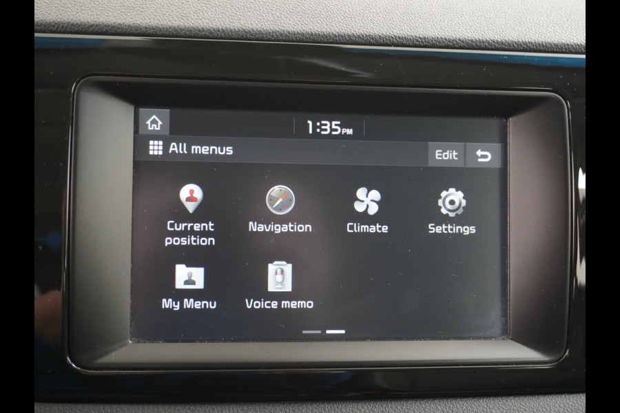 Kia e-Niro 64kWh 204PK Apple Carplay Android Auto Navi Ecc 1/2 Leder Camera Adaptieve Cruise Control Pdc Stoel Verwarming Keyless Led Stuur Verwarming Dodehoek assistent Regen-Lichtsensor Bluetooth Lmv 17" Krachtige en zuinige aandrijflijn met grote accu! €45.000 Nieuwprijs